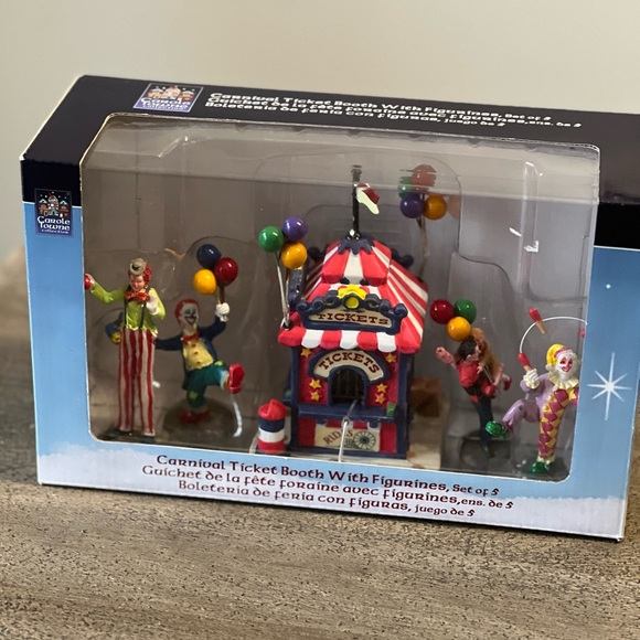 Lemax Carnival Summer Fair Ticket Booth #63563 w/ Figurines Carole Towne NIB Box - Picture 2 of 9